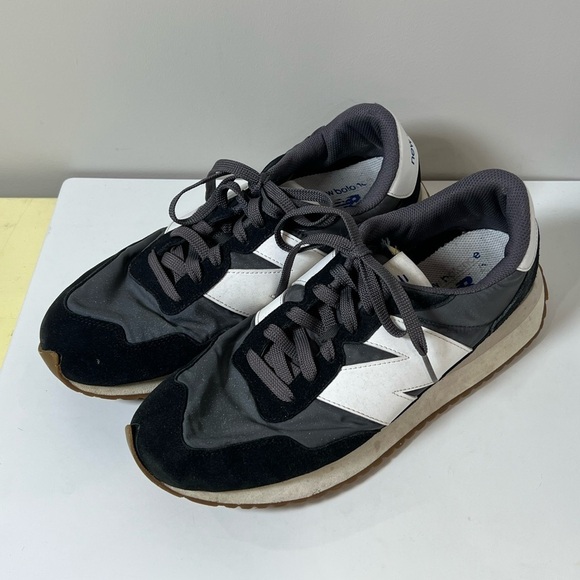 Men’s New Balance 237 Size 10.5 Black Classic Sneakers - Picture 2 of 12